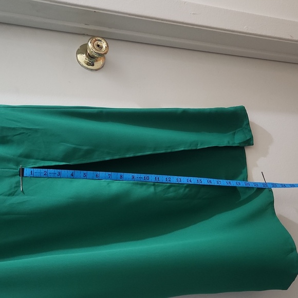 Forever 21 Green ruched Vneck High Split Dress Size S - Picture 9 of 16